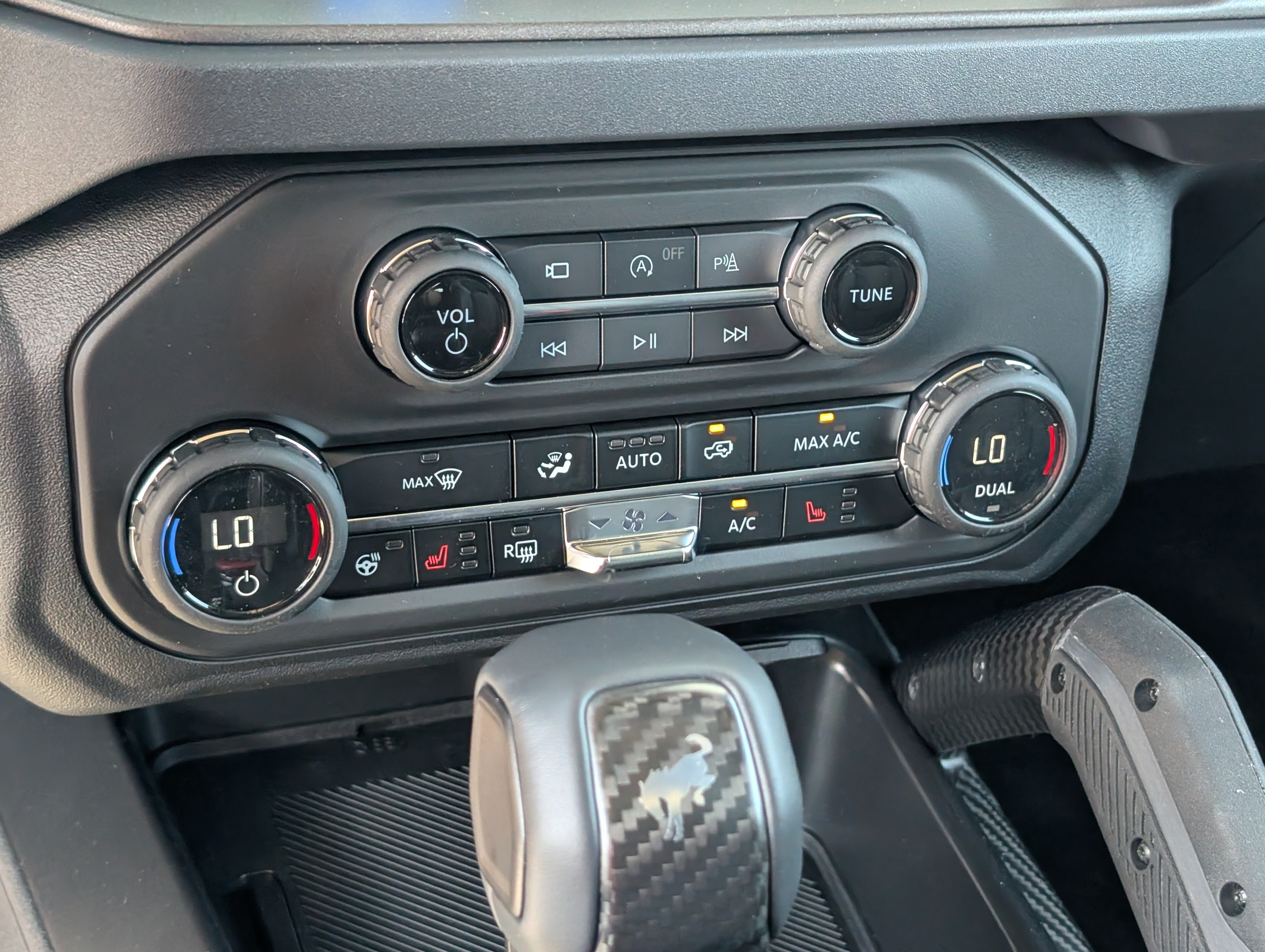 New 2026 Ford Bronco Raptor w/ Interior Carbon Fiber Pack AWD/4WD image 27