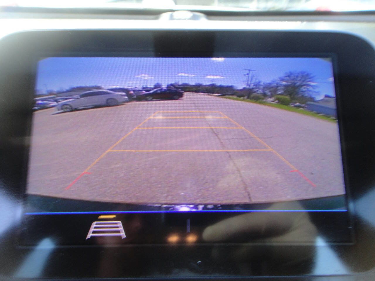 Used 2020 Chevrolet Malibu LT FWD image 9