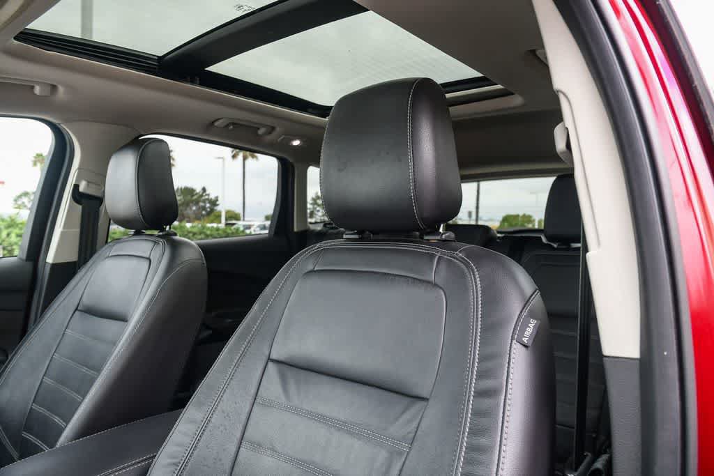 Used 2018 Ford Escape SEL AWD/4WD image 17