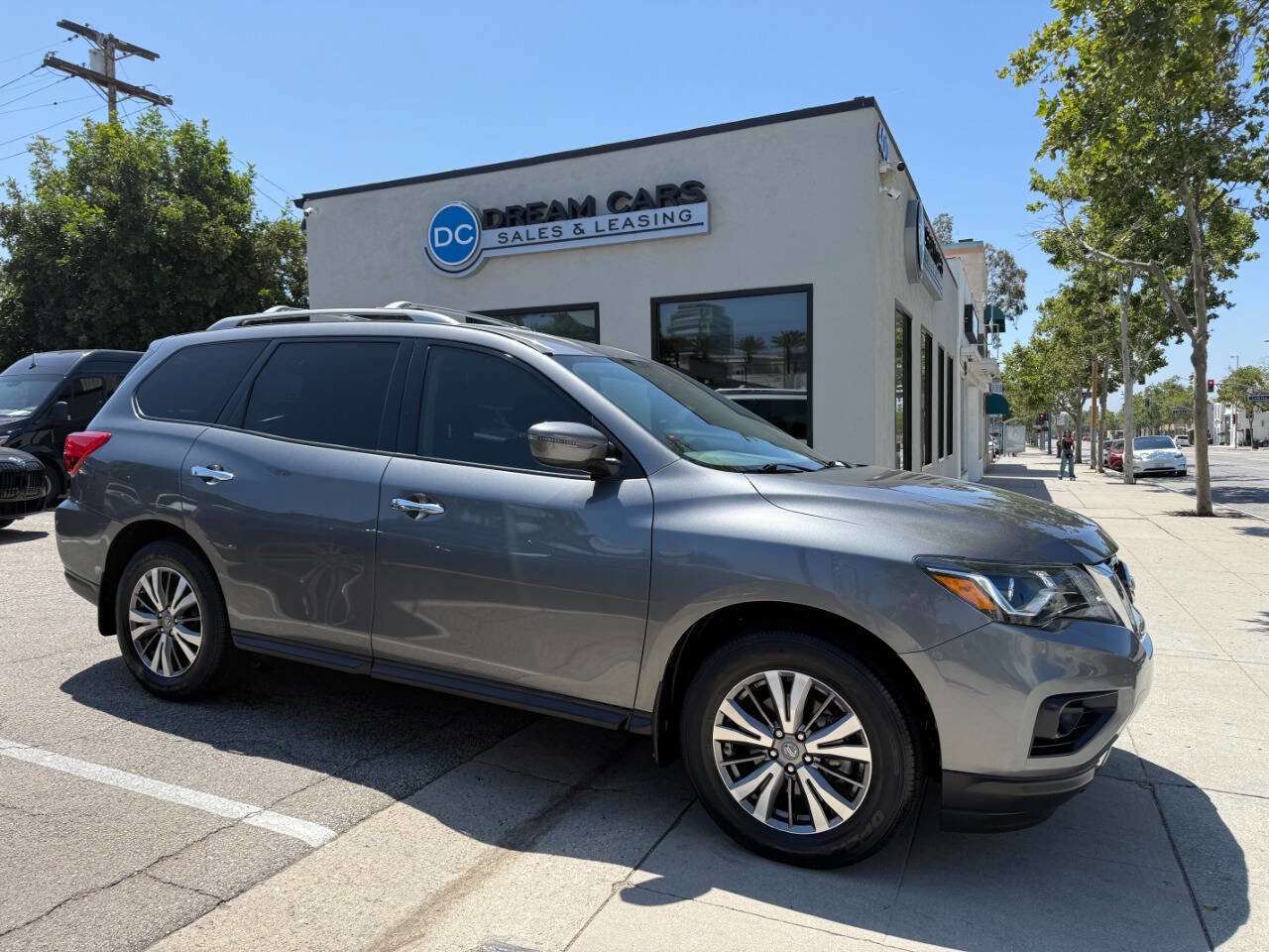 Used 2018 Nissan Pathfinder S