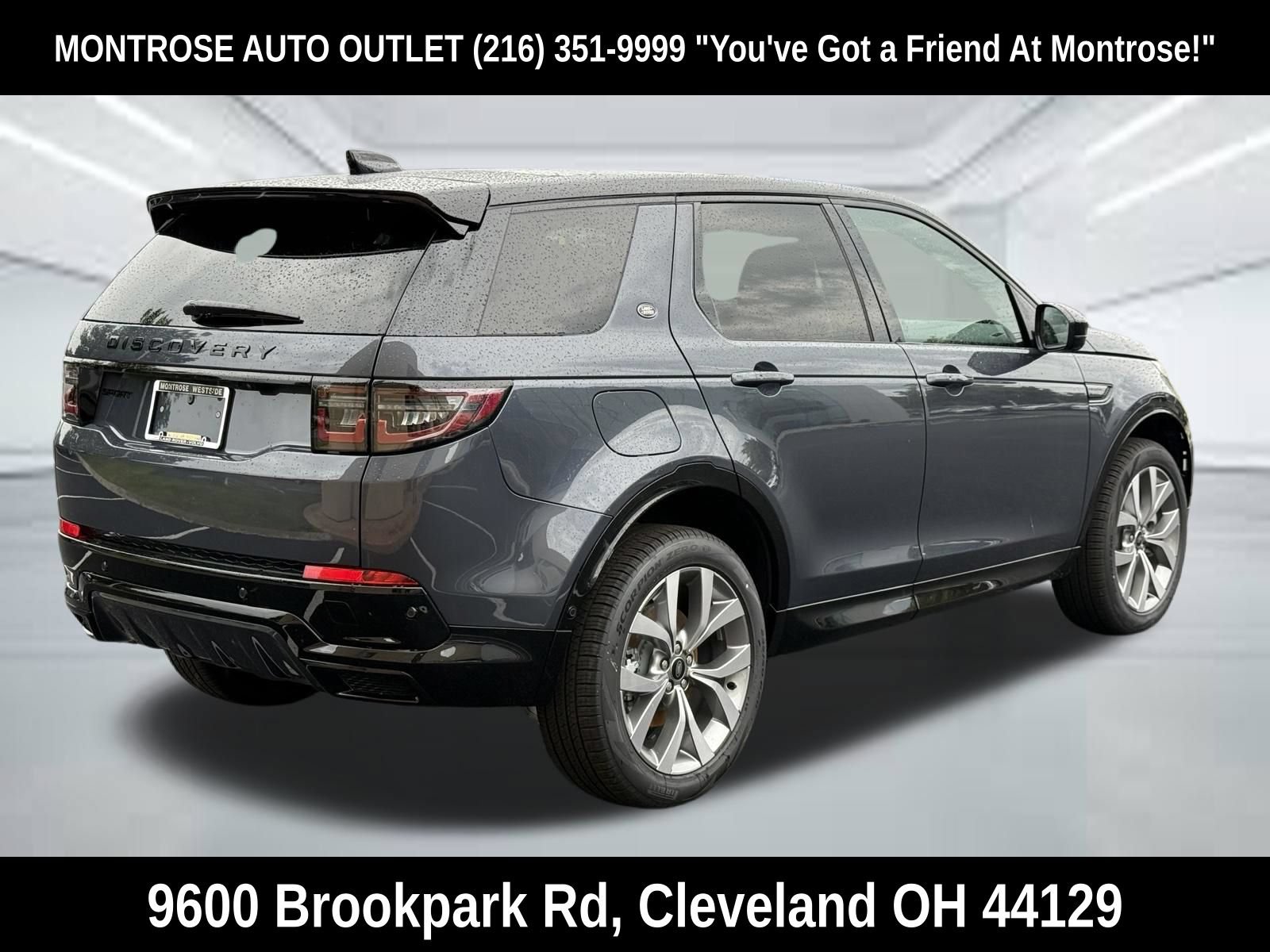 New 2026 Land Rover Discovery Sport Landmark AWD/4WD image 5