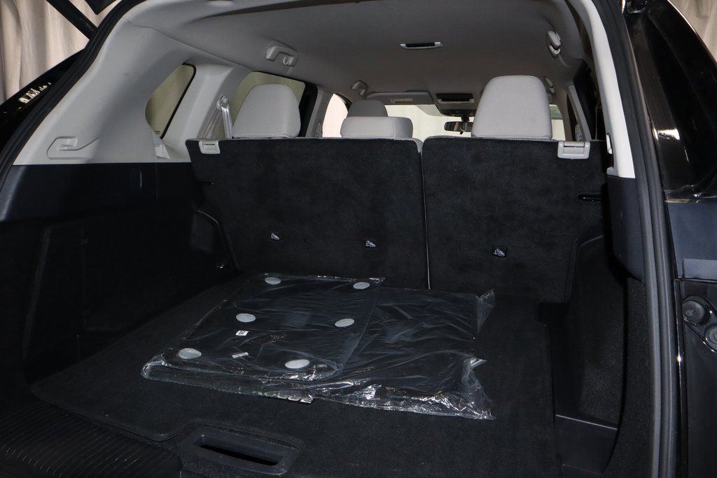 Certified 2025 Nissan Rogue SV image 15