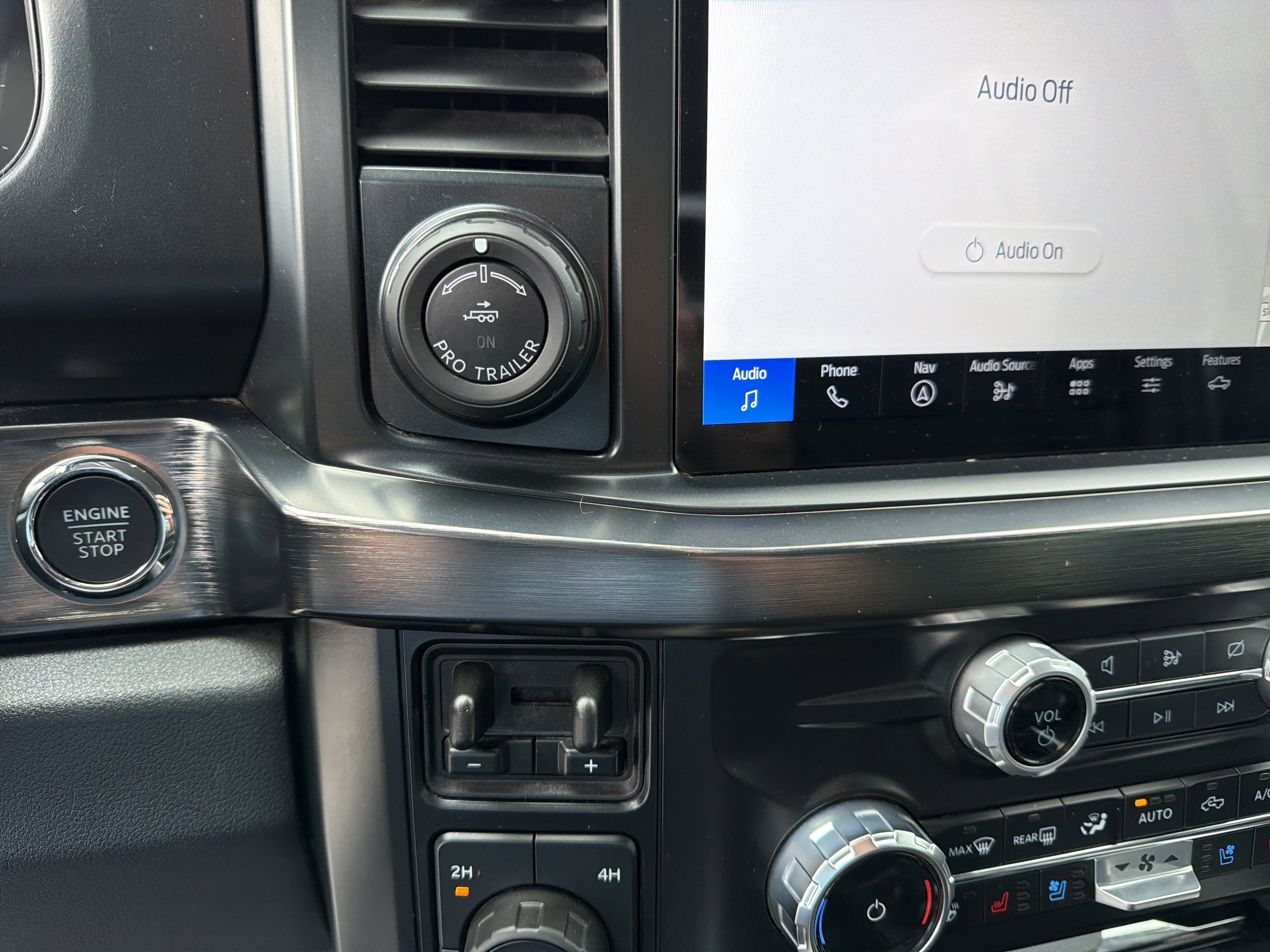 Used 2024 Ford F250 Lariat w/ Lariat Ultimate Package image 49