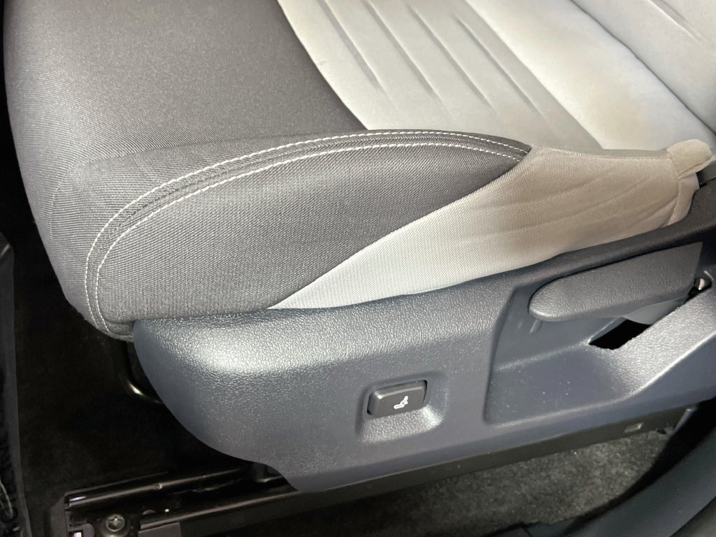 Certified 2025 Toyota Tacoma TRD Sport AWD/4WD image 16