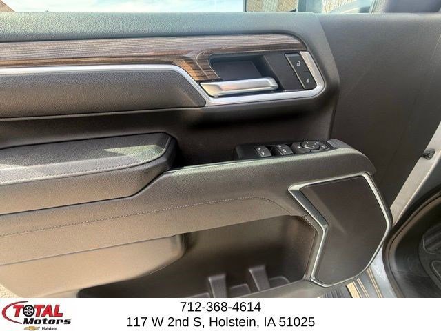 Used 2025 Chevrolet Silverado 2500 LT w/ Convenience Package AWD/4WD image 15