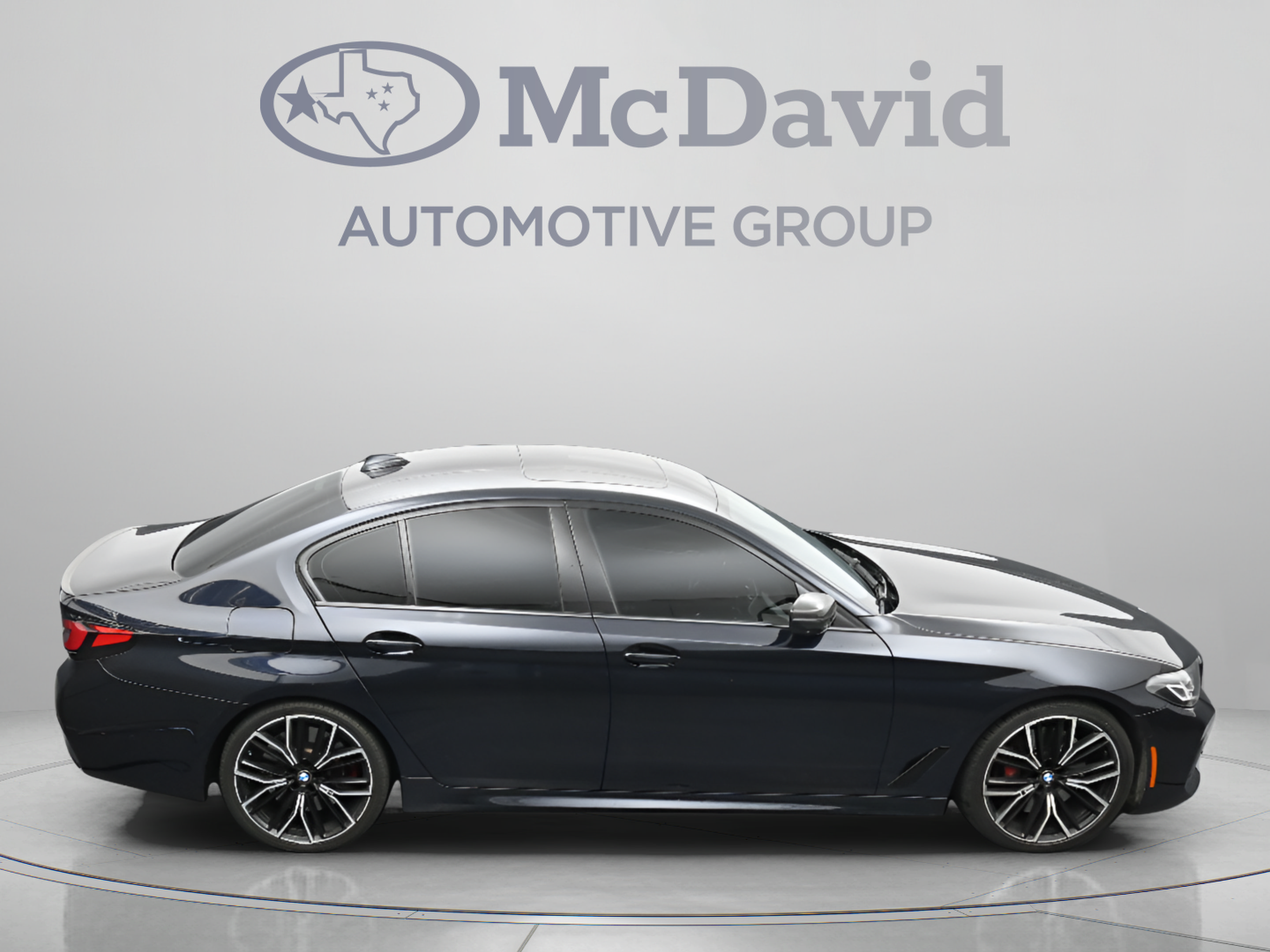 Used 2022 BMW M550i xDrive w/ Dynamic Handling Package AWD/4WD image 40