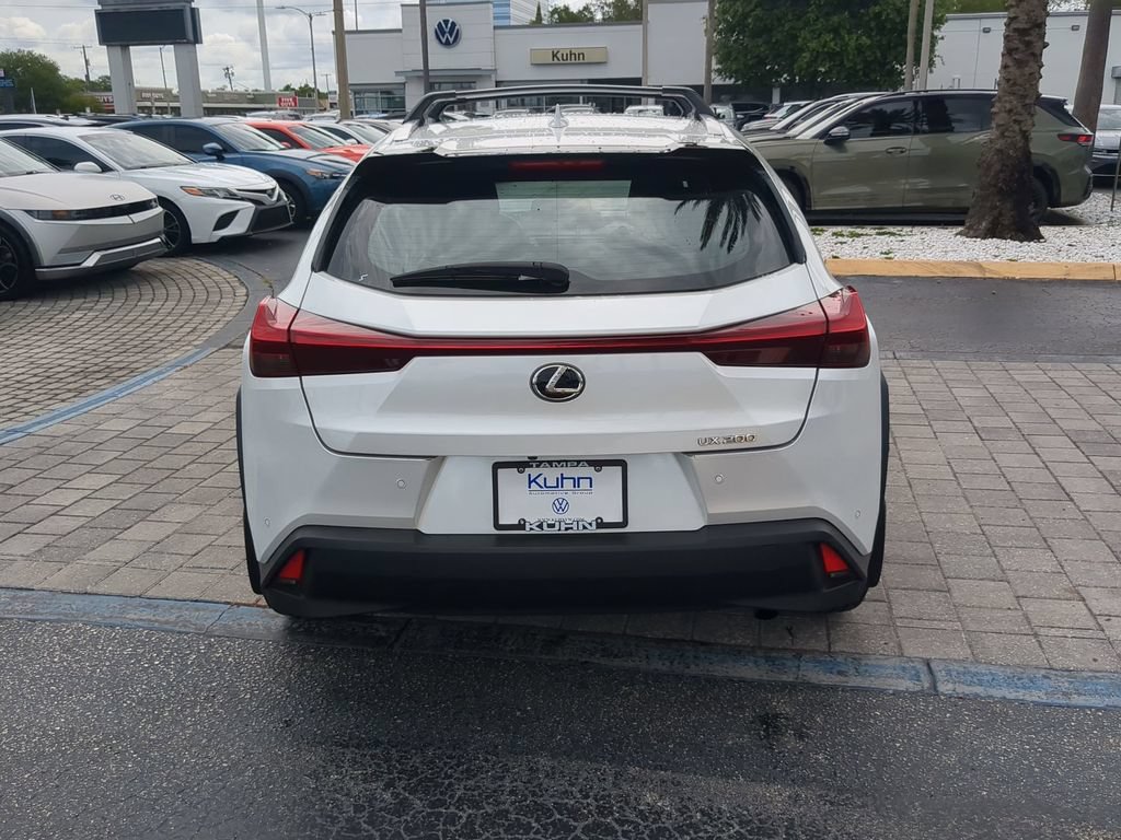 Used 2022 Lexus UX 200 w/ Accessory Package (Z2) FWD image 5