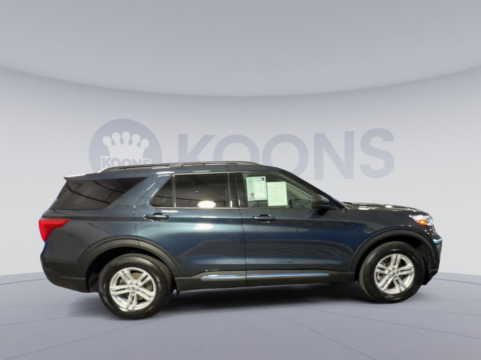 Used 2022 Ford Explorer XLT w/ Equipment Group 202A image 12