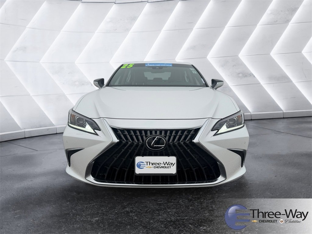 Used 2025 Lexus ES 350 w/ Premium Package image 8
