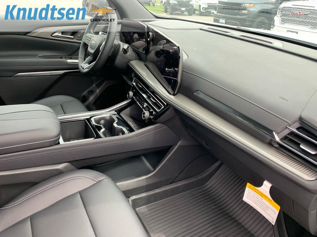 New 2026 Chevrolet Traverse LT w/ Midnight/Sport Edition AWD/4WD image 13