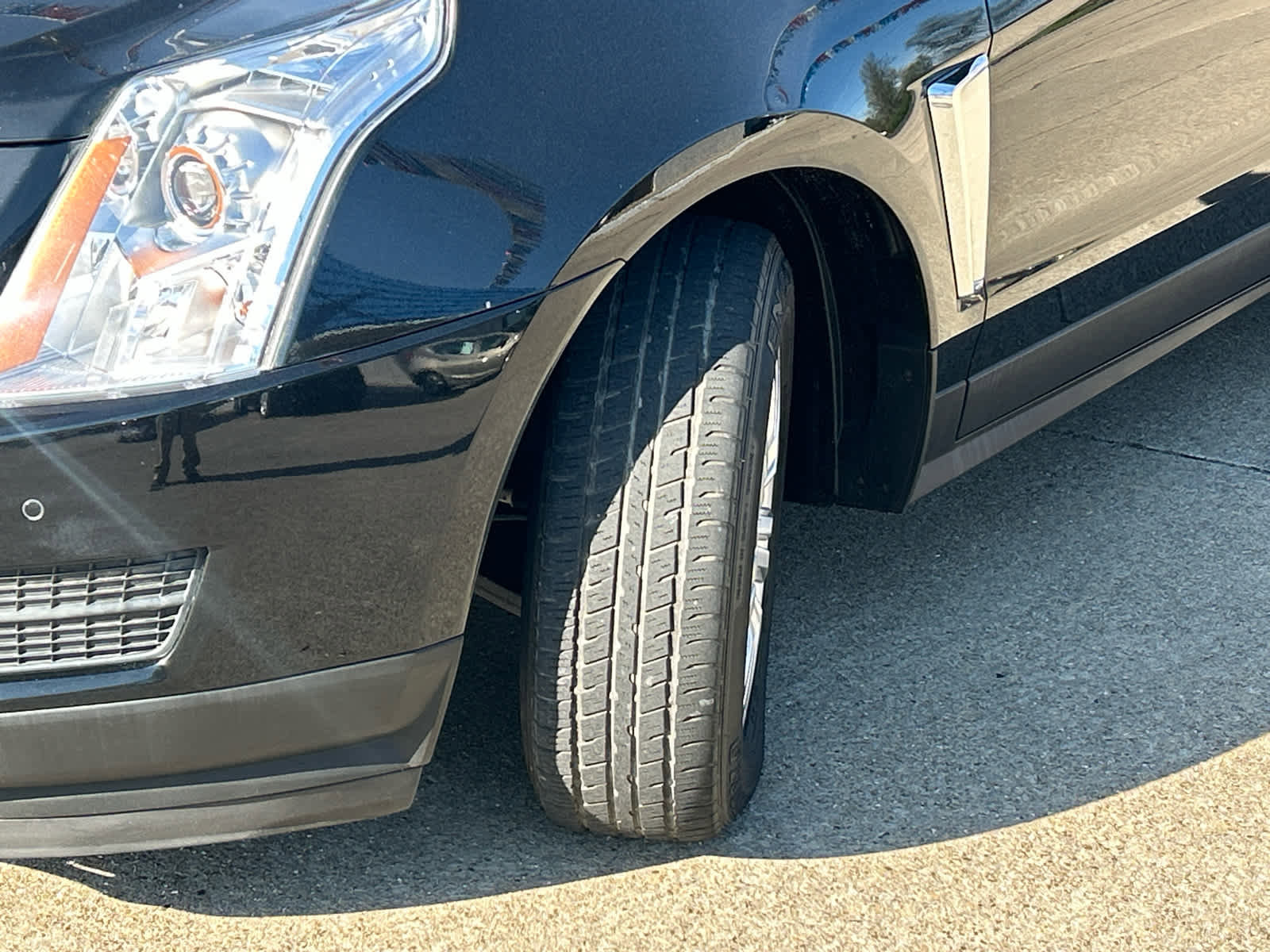 Used 2014 Cadillac SRX Luxury image 45