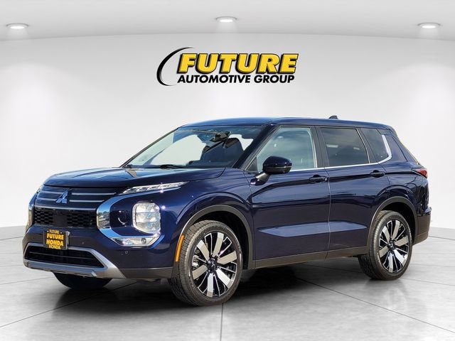 Used 2025 Mitsubishi Outlander SE image 5