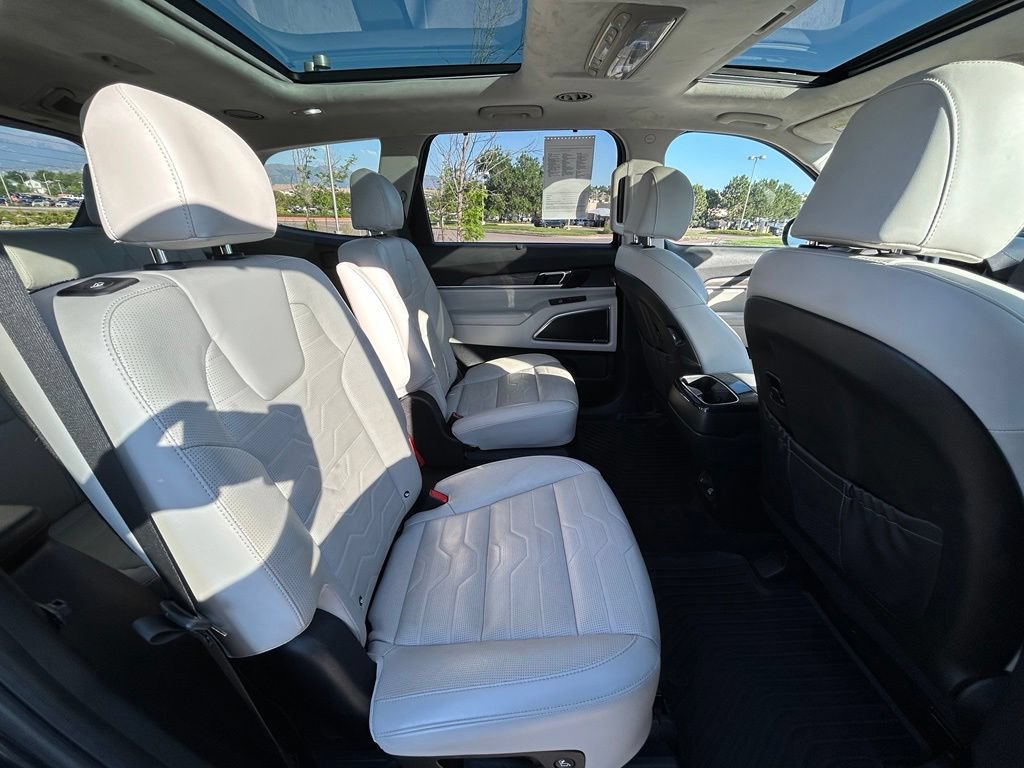 Used 2022 Kia Telluride SX w/ SX Prestige Package AWD/4WD image 30