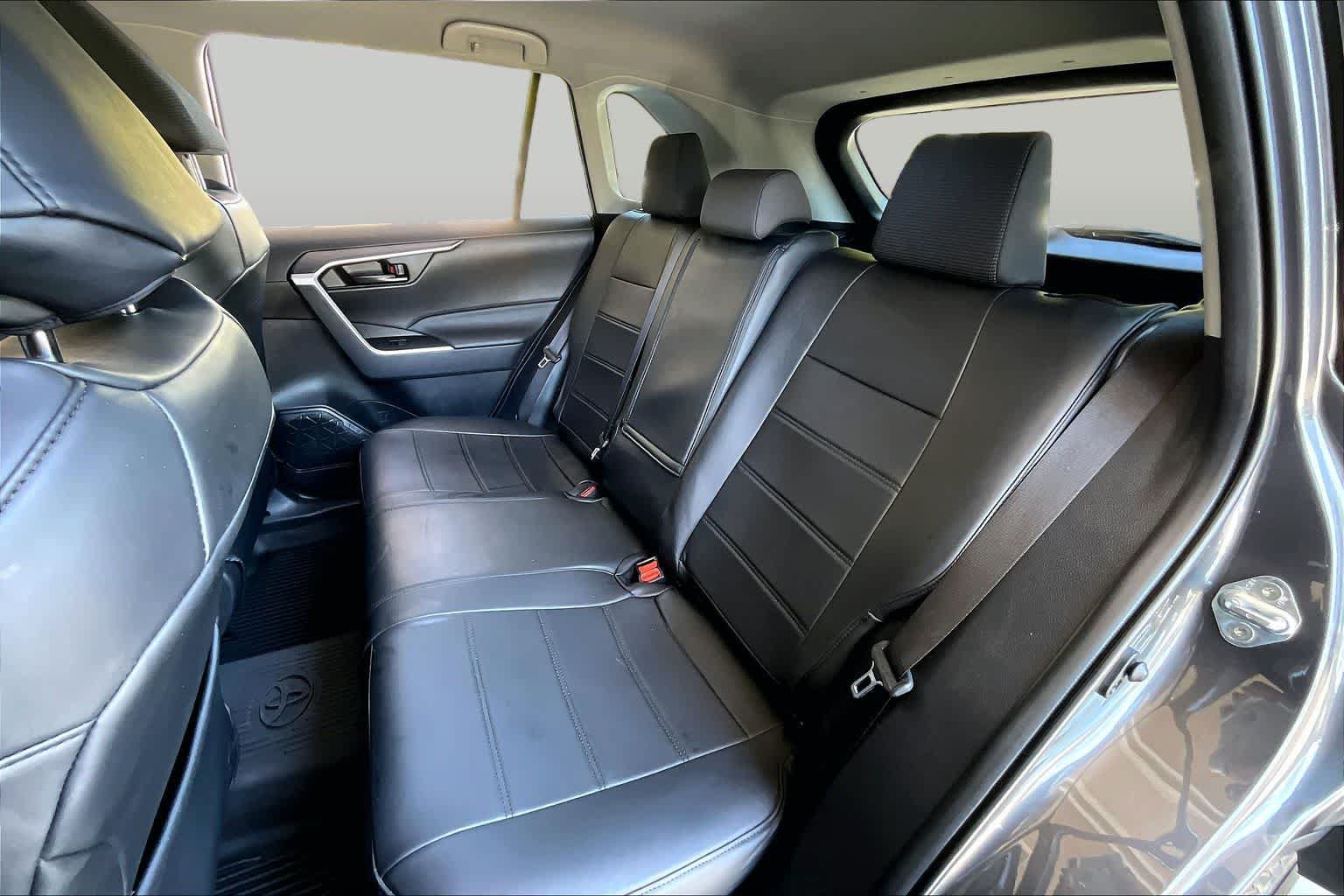 Certified 2025 Toyota RAV4 LE FWD image 34