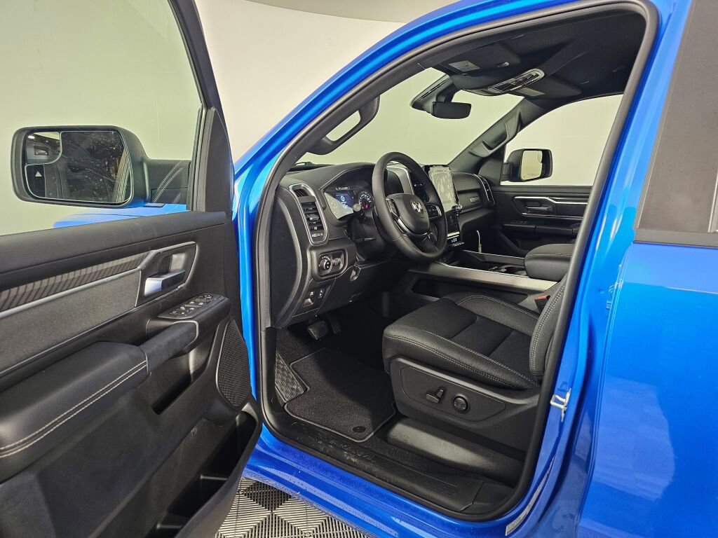 New 2026 RAM 1500 Big Horn AWD/4WD image 21