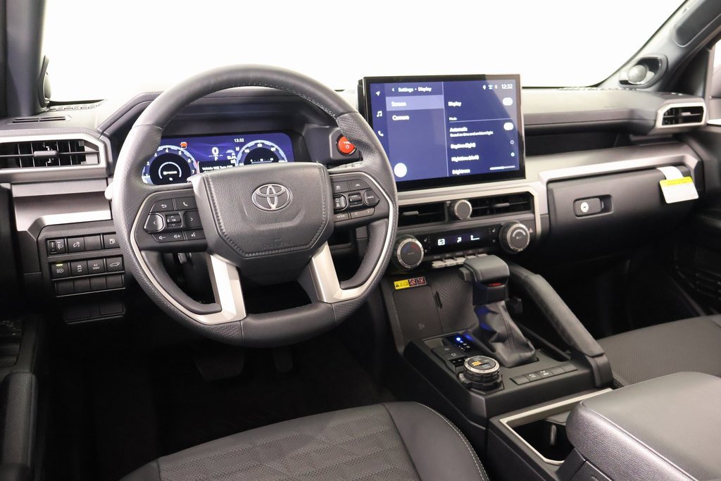 Used 2025 Toyota 4Runner TRD Off-Road Premium image 2