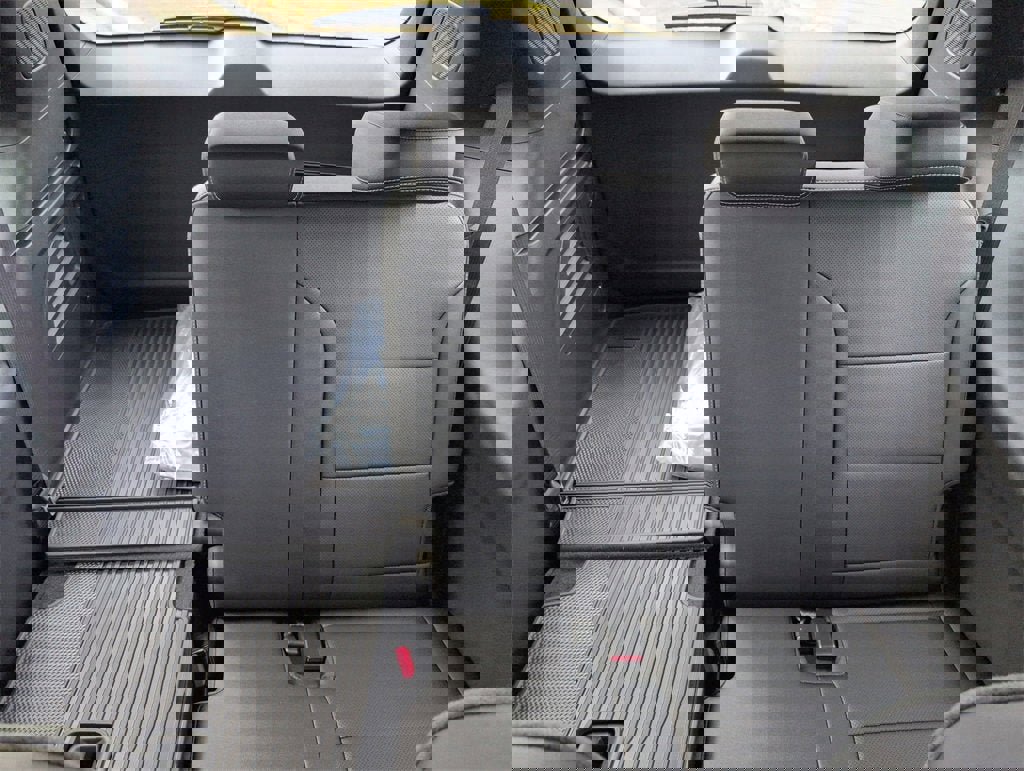 Certified 2026 Chevrolet Traverse LT w/ LPO, Floor Liner Package image 31