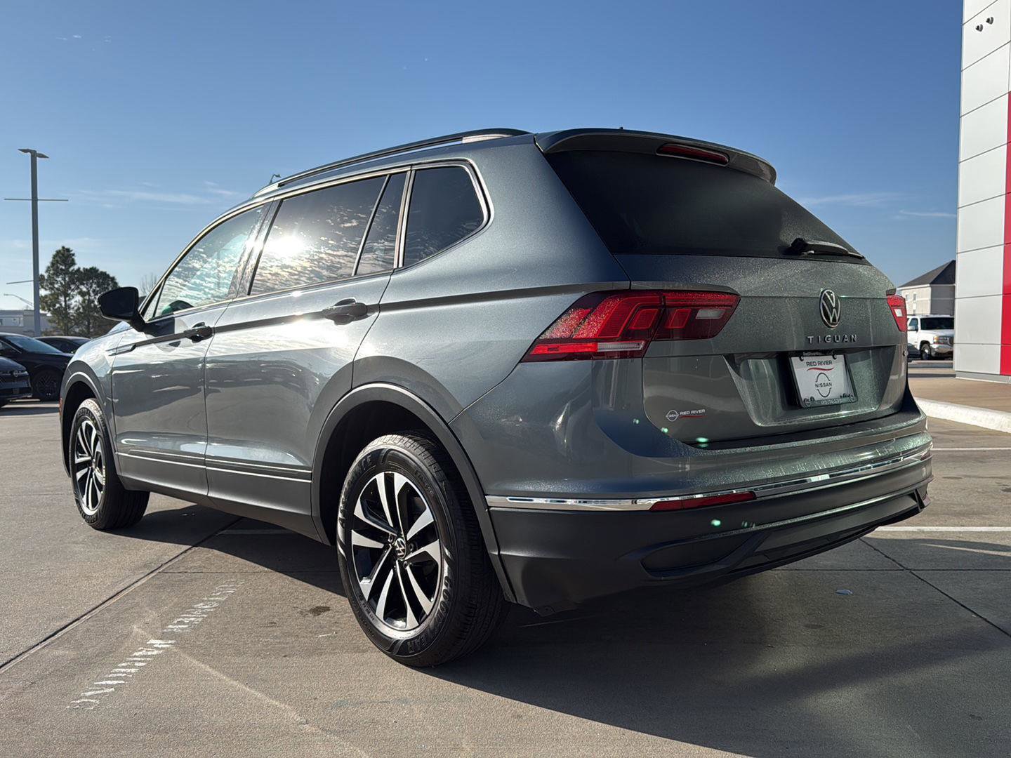 Used 2022 Volkswagen Tiguan S AWD/4WD image 11