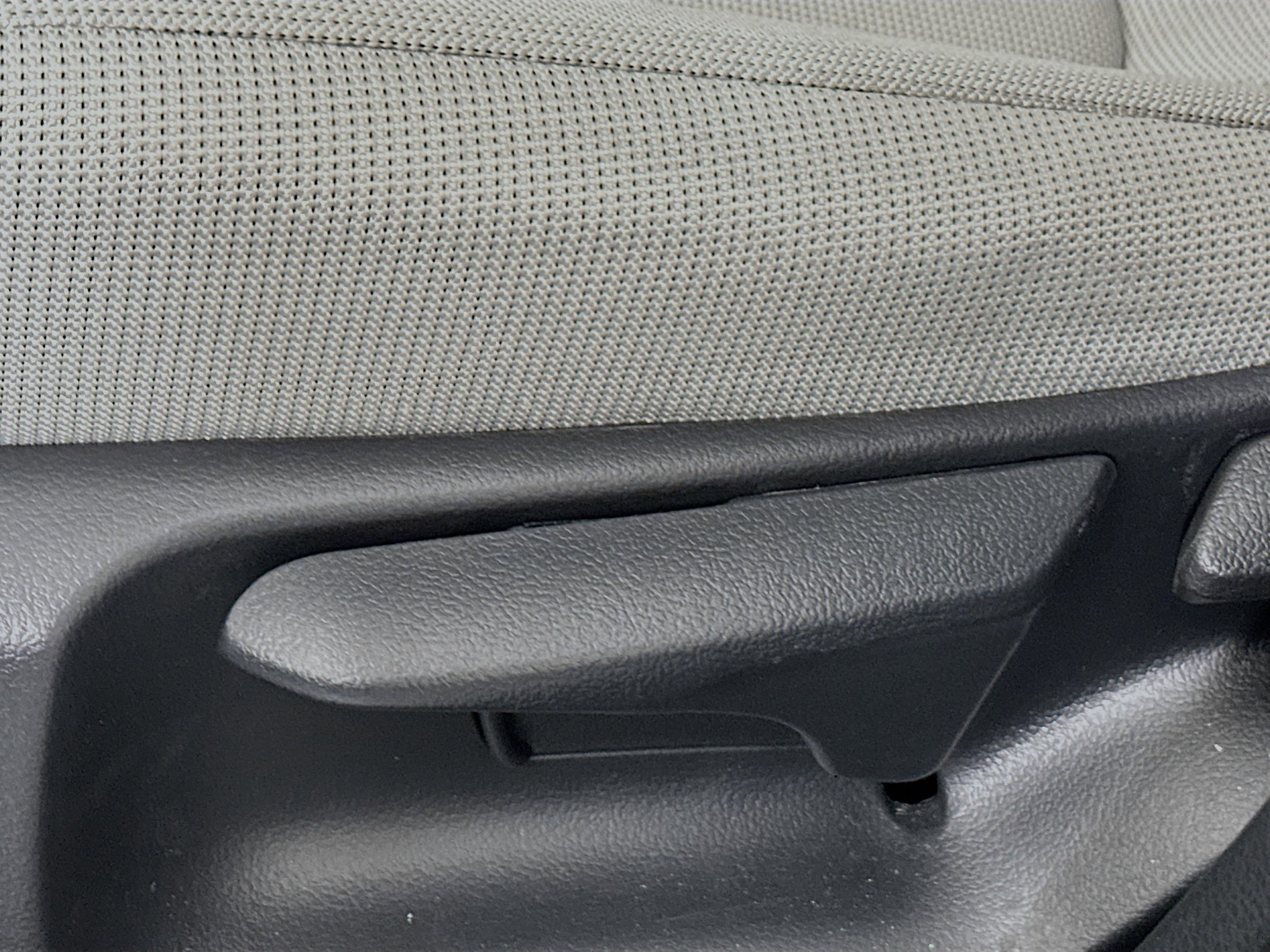 Used 2024 Toyota Corolla Cross L image 13