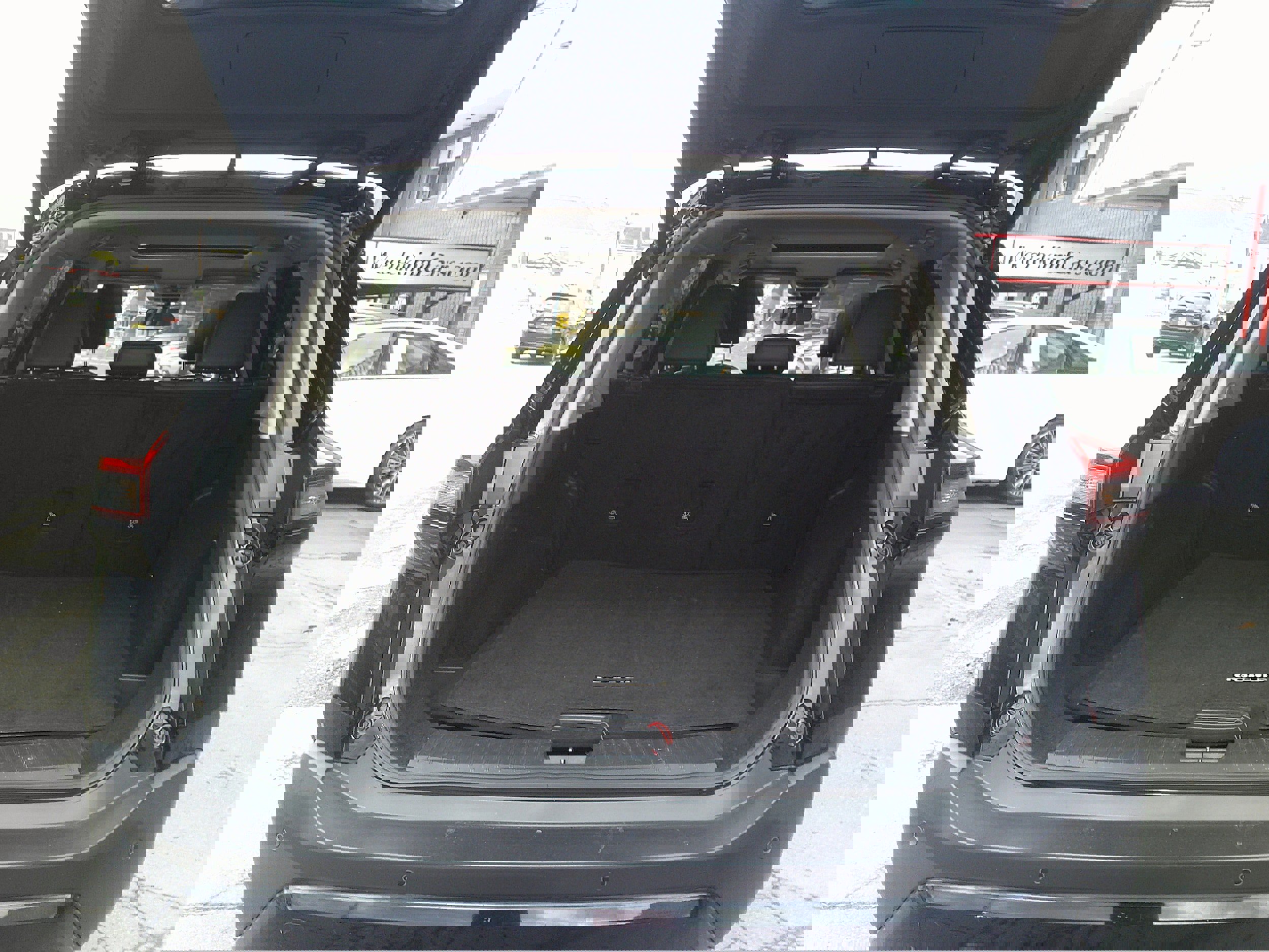 Used 2023 Nissan Rogue SV w/ SV Premium B Package image 20