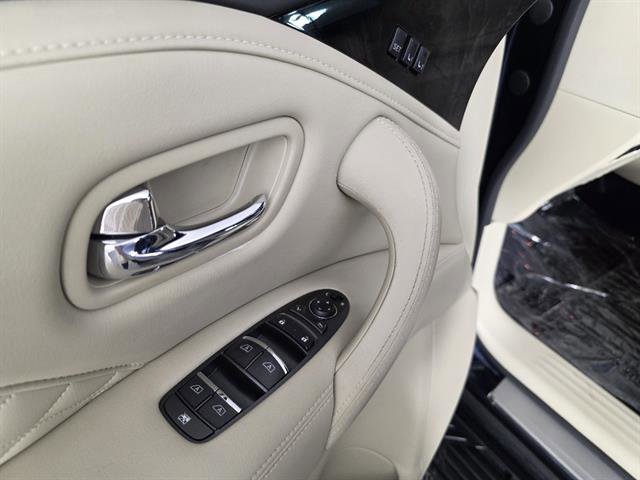 Used 2023 INFINITI QX80 Sensory w/ All-Season Package image 35