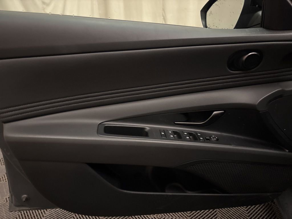 Certified 2026 Hyundai Elantra Sport w/ Cargo Package image 11