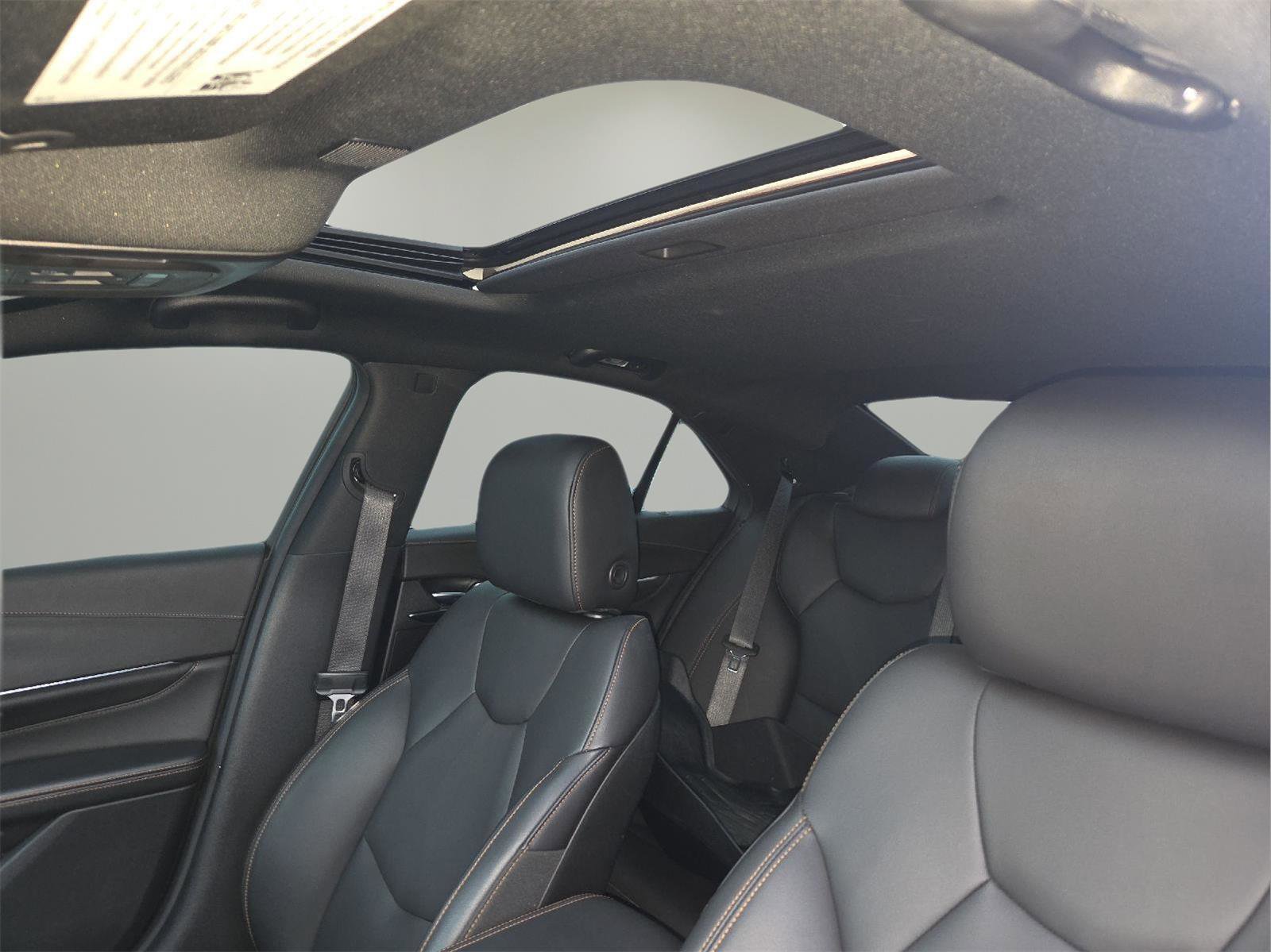 Used 2022 Cadillac CT4 Sport image 3