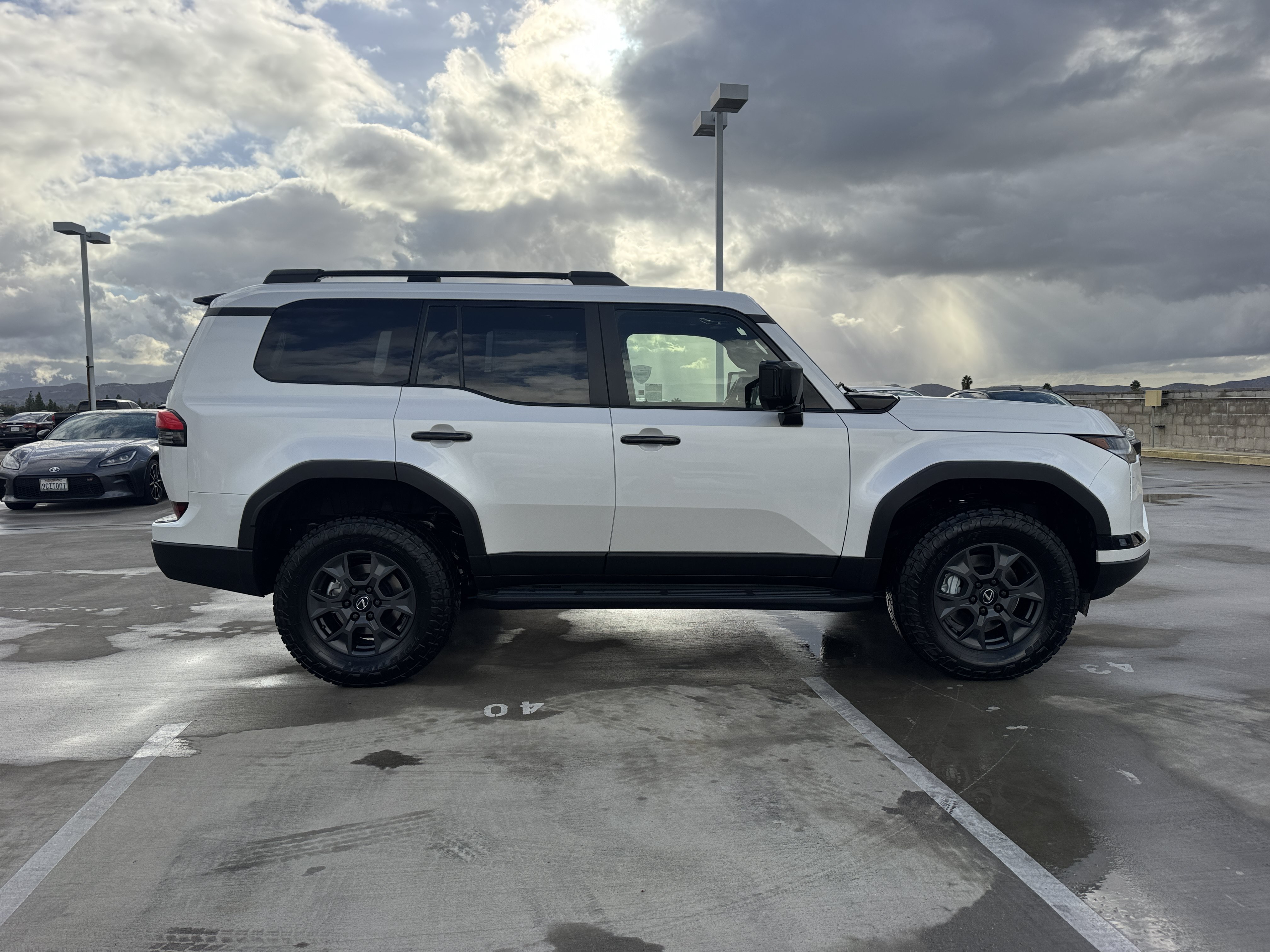 New 2026 Lexus GX 550 AWD/4WD image 11