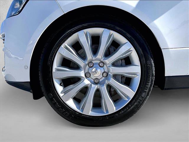 Used 2014 Land Rover Range Rover Supercharged image 10