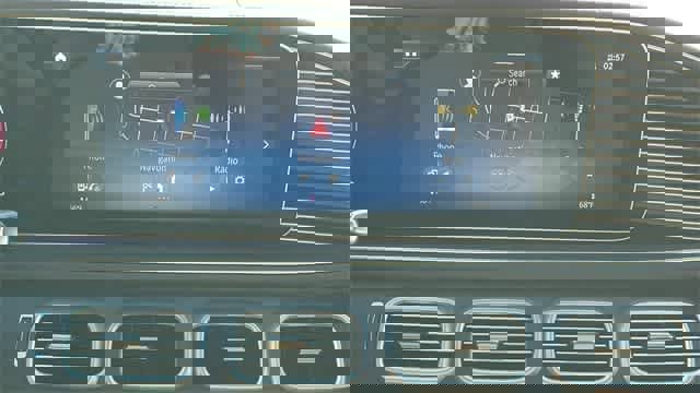 Certified 2025 Mercedes-Benz GLS 450 4MATIC image 42