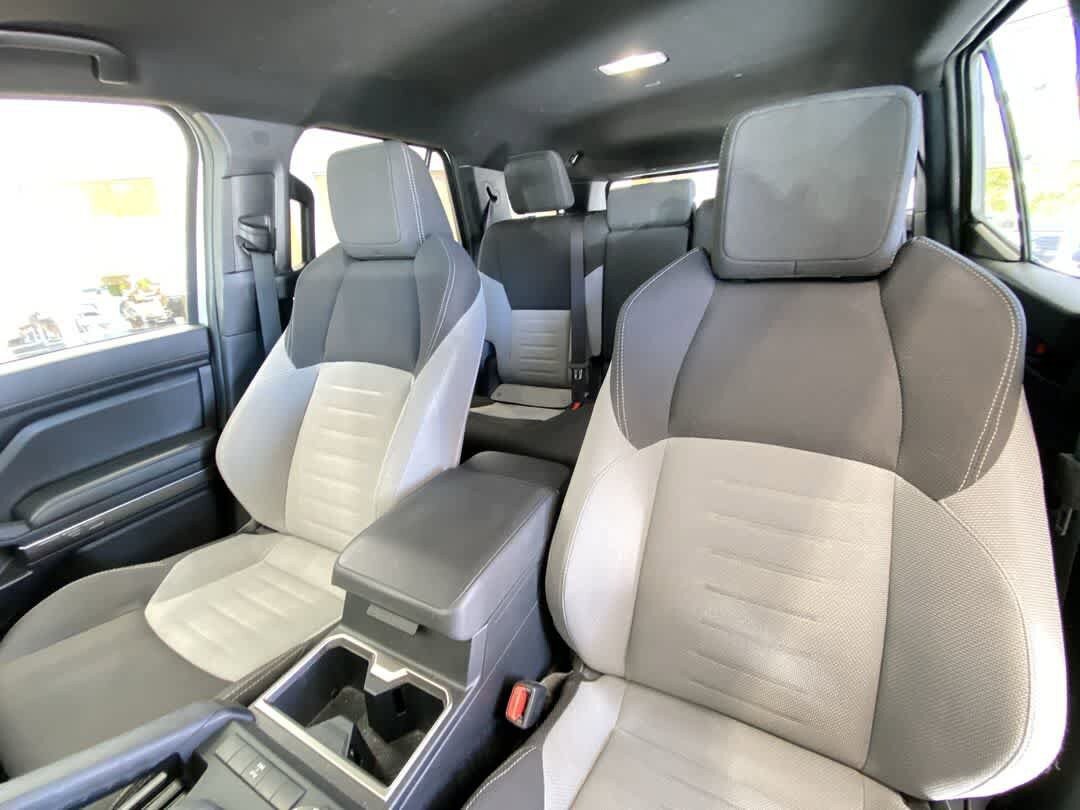 Used 2025 Toyota 4Runner TRD Off-Road AWD/4WD image 13