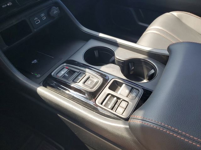 Used 2025 Honda Pilot TrailSport image 26