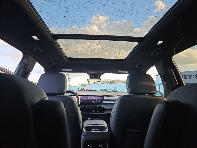 New 2026 Buick Enclave Avenir image 18