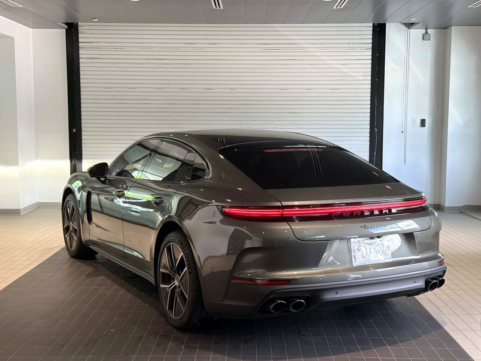 Certified 2025 Porsche Panamera RWD image 3