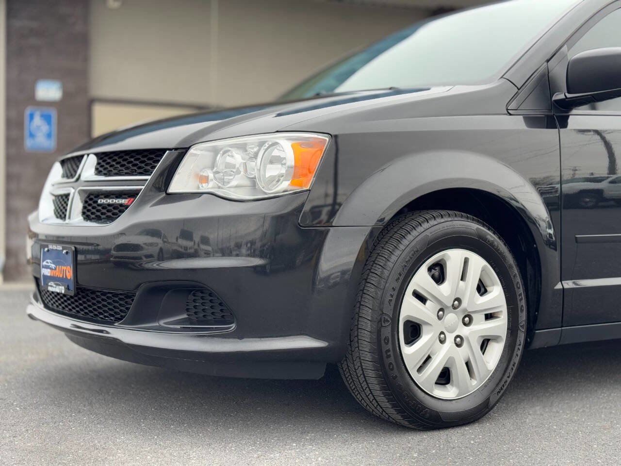 Used 2016 Dodge Grand Caravan SE w/ Quick Order Package 29E SE FWD image 46