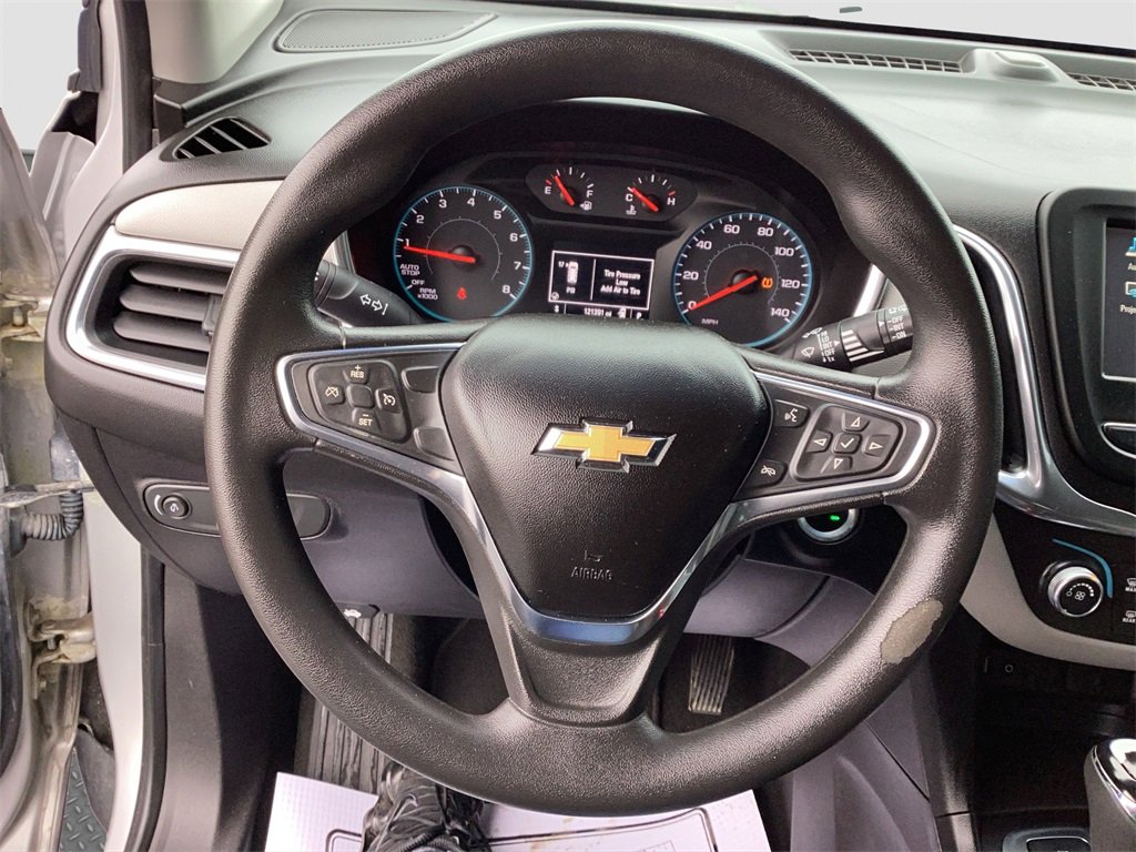 Used 2018 Chevrolet Equinox LS image 10