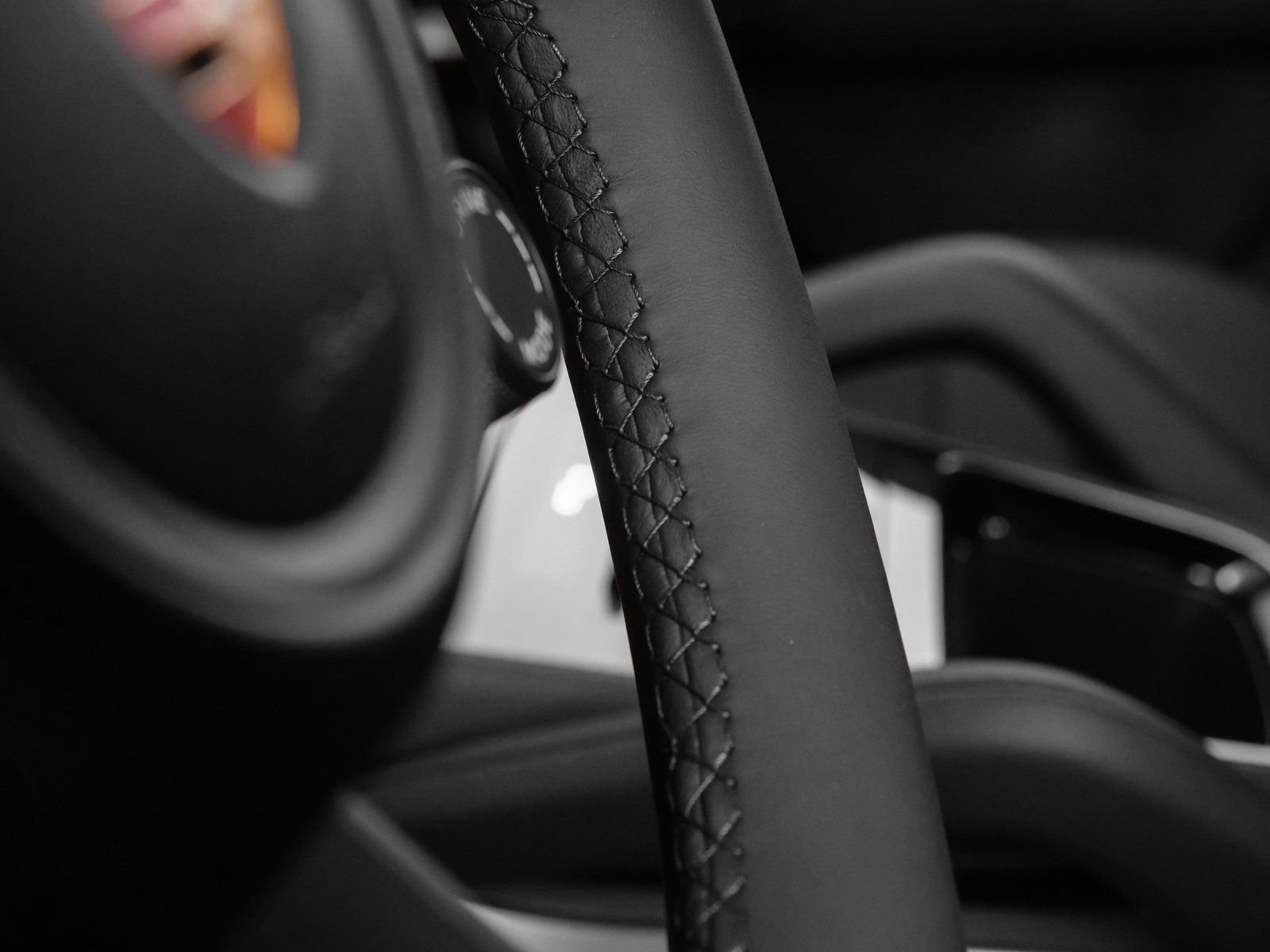 Certified 2025 Porsche Cayenne image 31