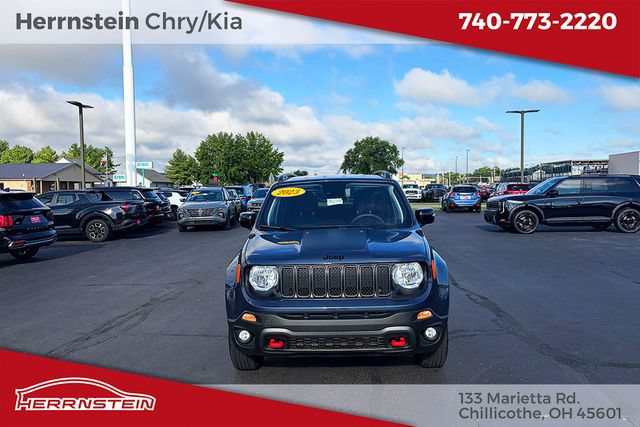 Used 2023 Jeep Renegade Trailhawk AWD/4WD image 13