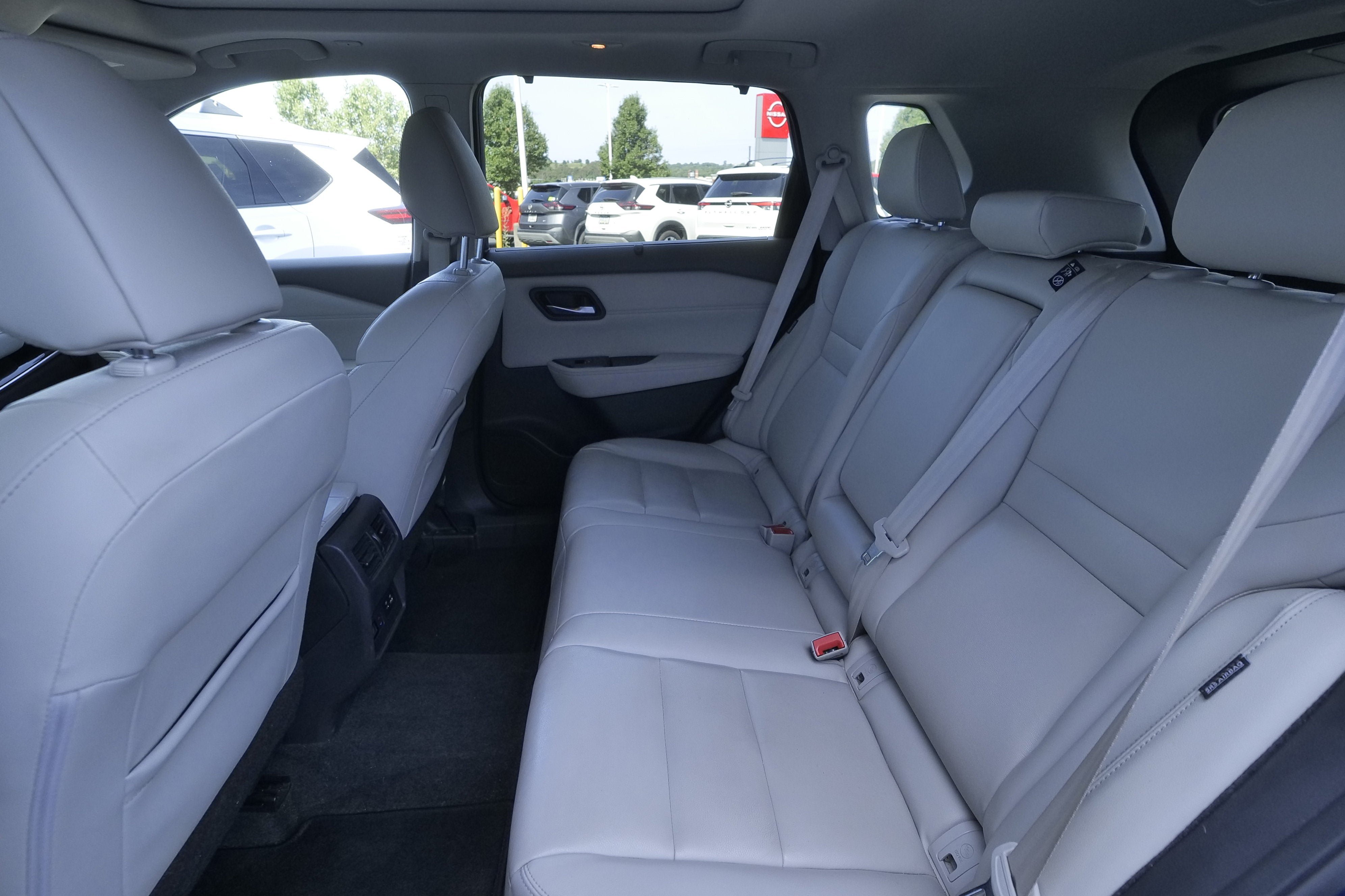 Used 2022 Nissan Rogue SL w/ SL Premium Package AWD/4WD image 14
