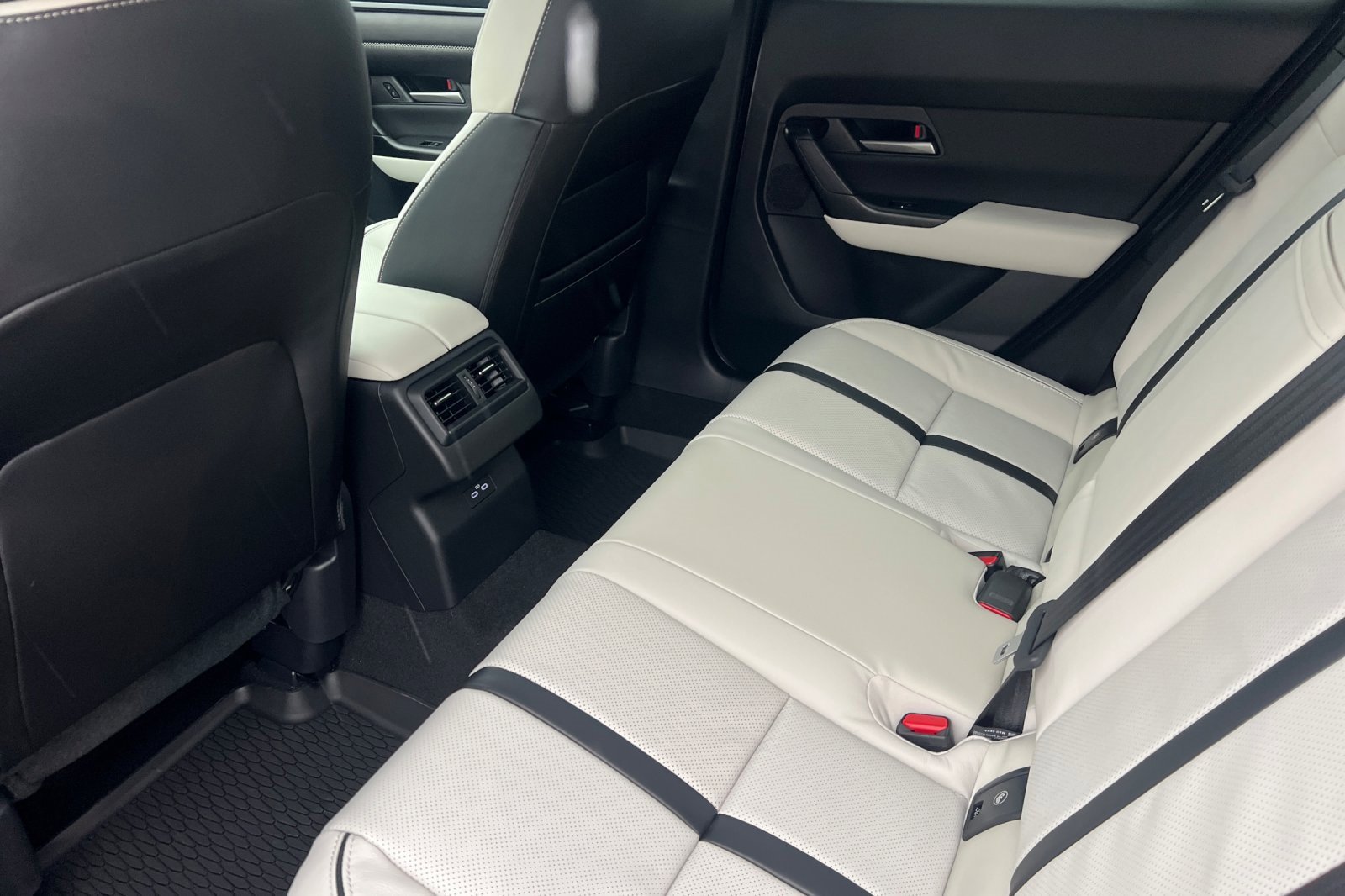 New 2026 MAZDA CX-50 AWD 2.5 S w/ Weather Package image 9