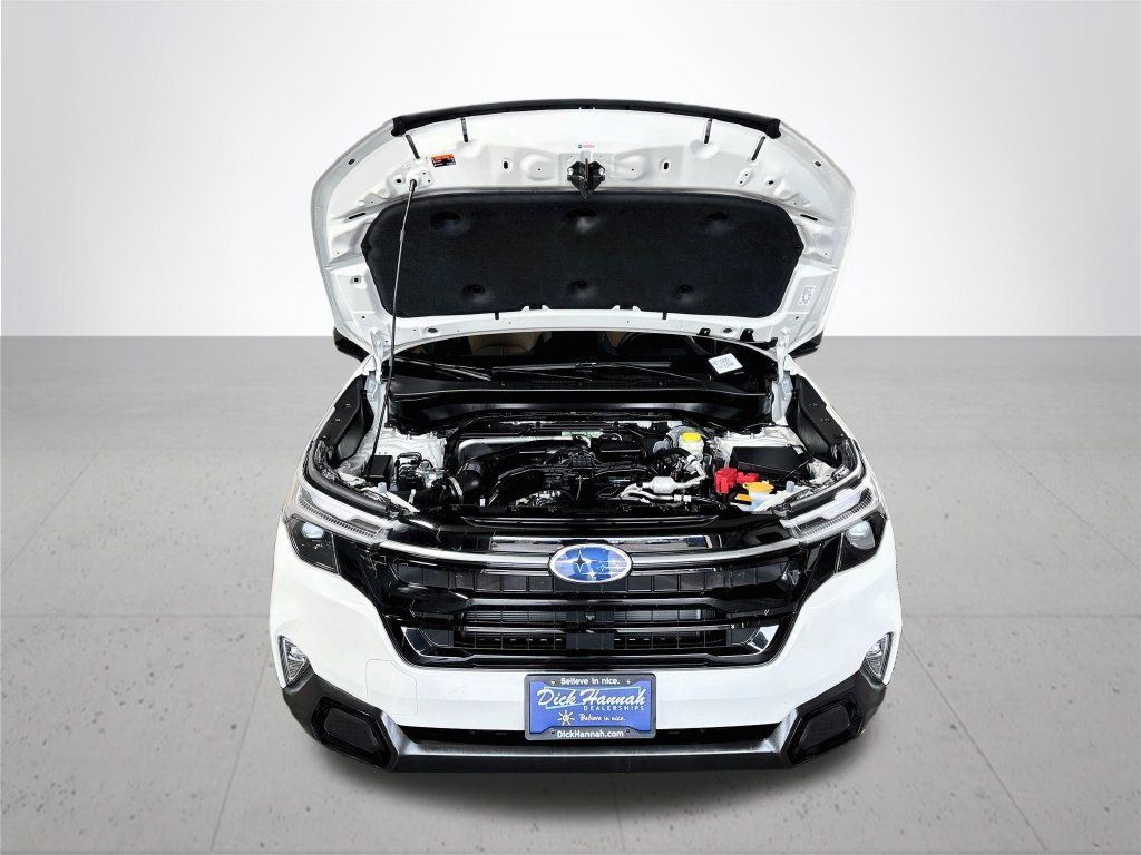 Certified 2025 Subaru Forester Touring AWD/4WD image 24