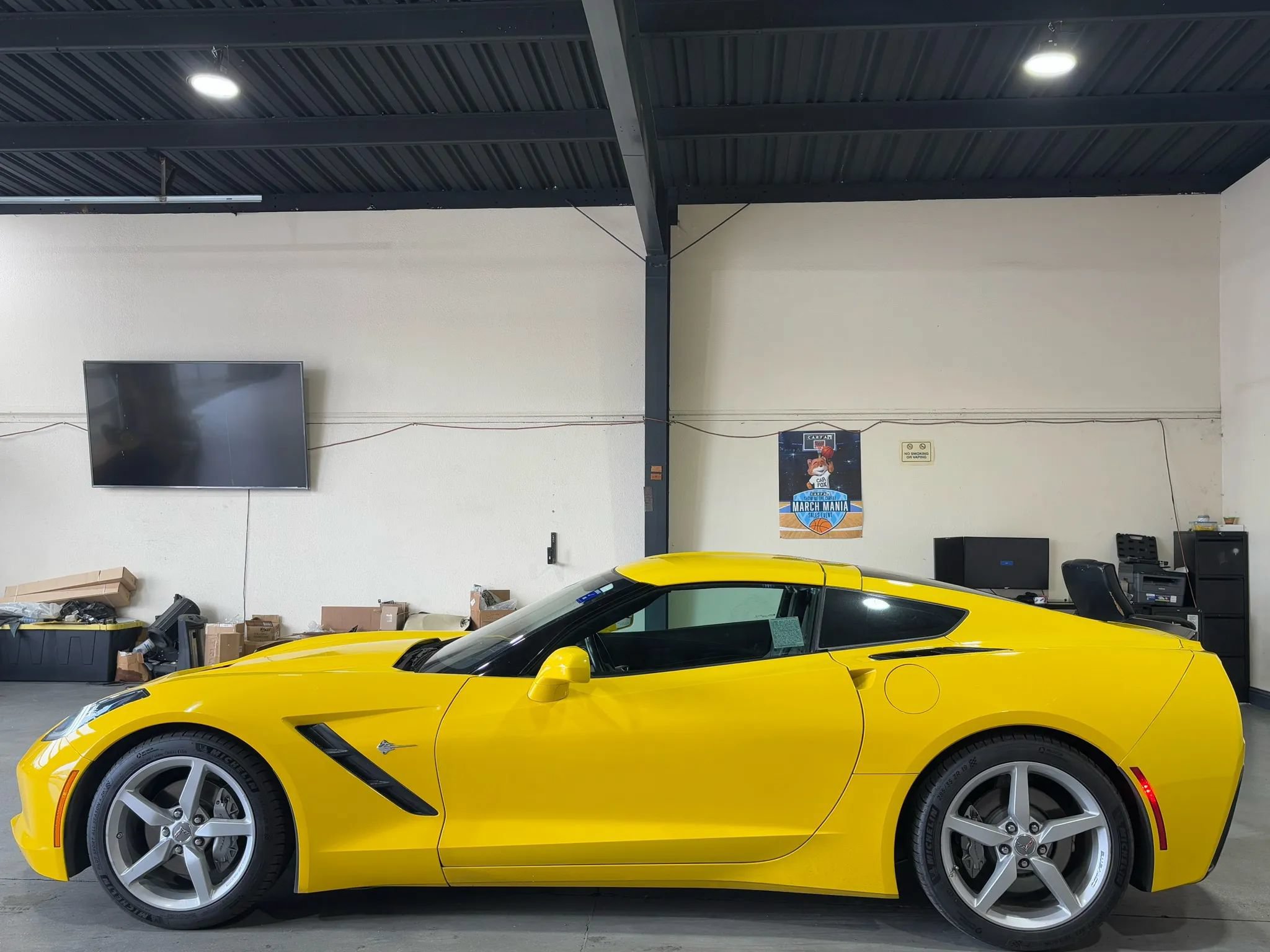 Used 2014 Chevrolet Corvette Stingray Coupe w/ 2LT Preferred Equipment Group RWD image 16
