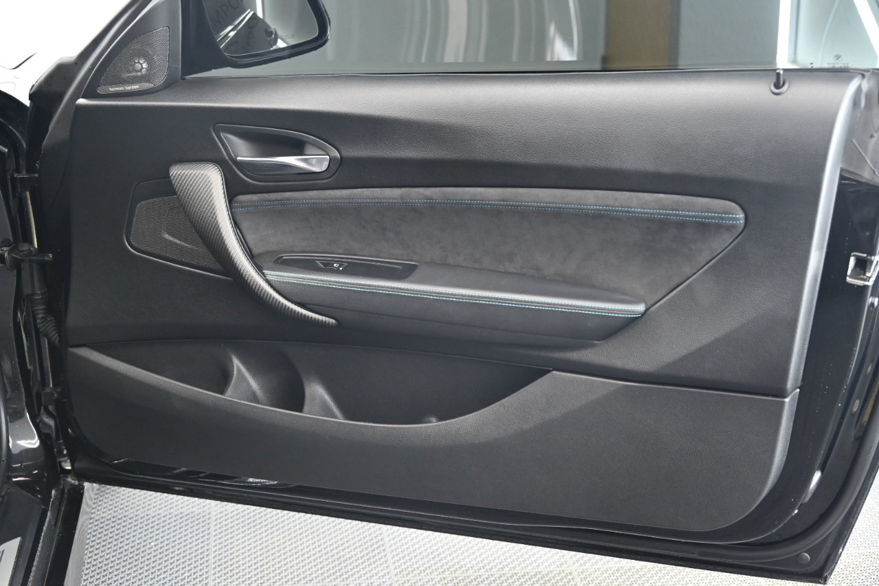 Used 2018 BMW M2 image 25