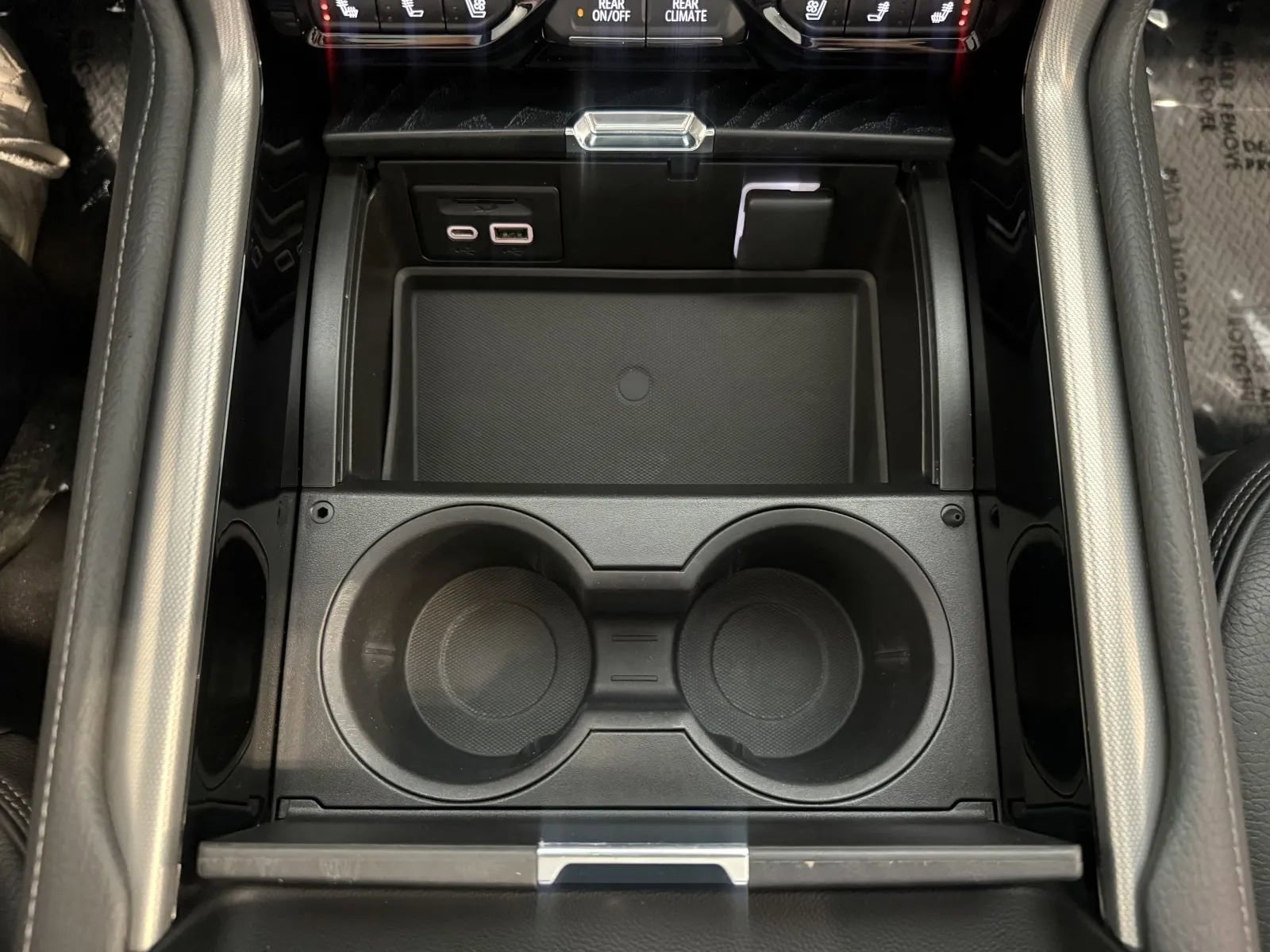 Used 2021 GMC Yukon Denali image 47