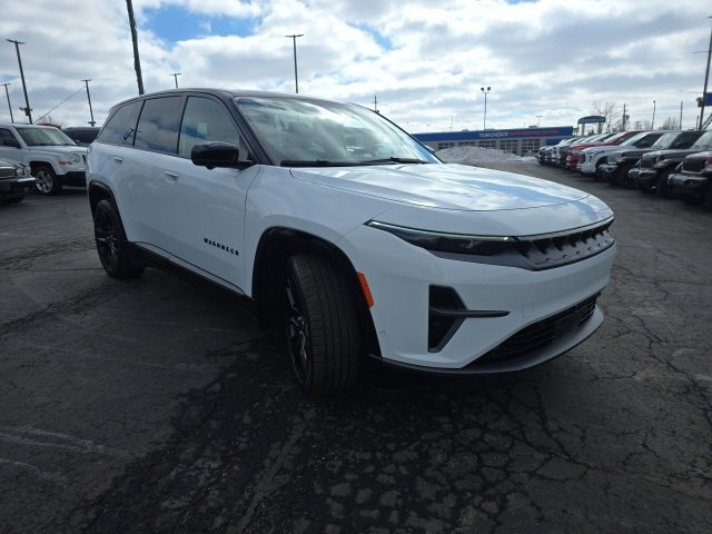 Used 2024 Jeep Wagoneer Launch Edition image 8