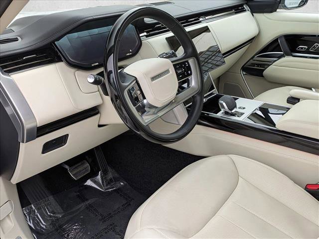 Certified 2024 Land Rover Range Rover SE image 10