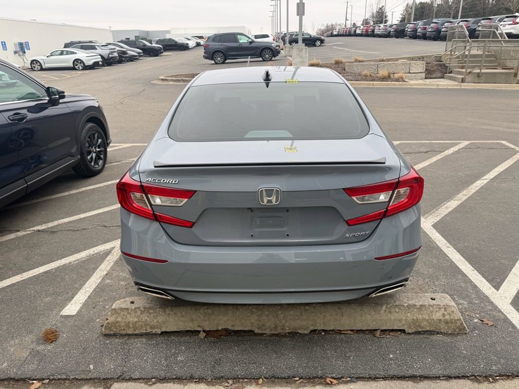 Used 2022 Honda Accord Sport image 9