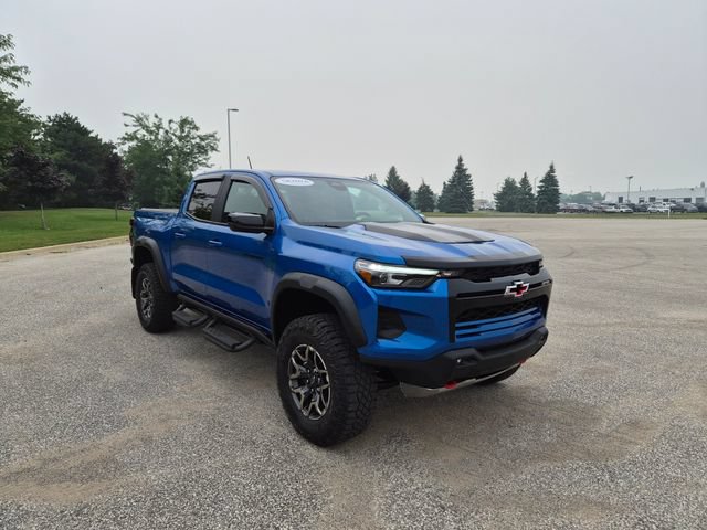 Used 2023 Chevrolet Colorado ZR2 w/ ZR2 Convenience Package III AWD/4WD image 4