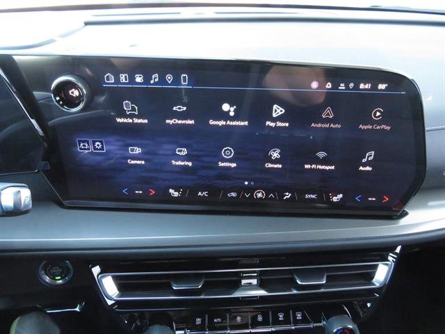 New 2026 Chevrolet Traverse LT w/ Driver Confidence Package image 24