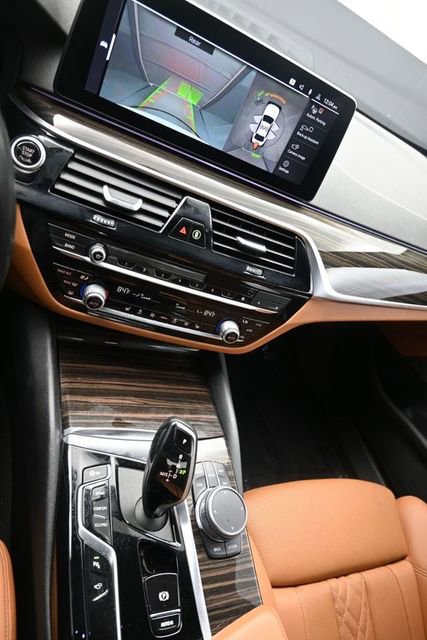 Used 2021 BMW 540i image 23